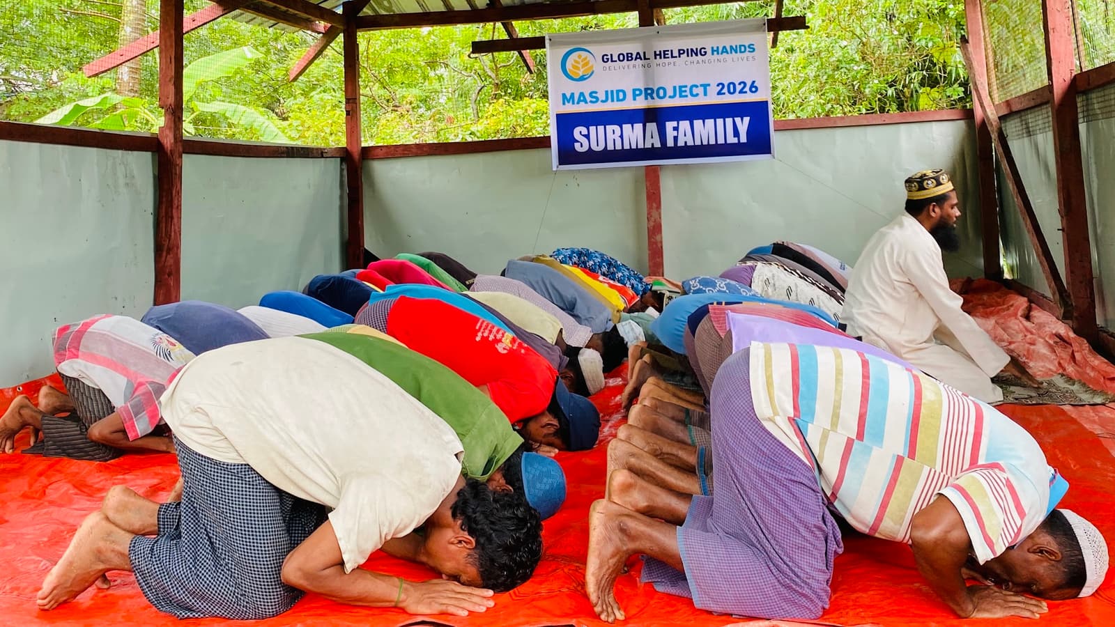 Rohingya worshippers at a new GHH masjid