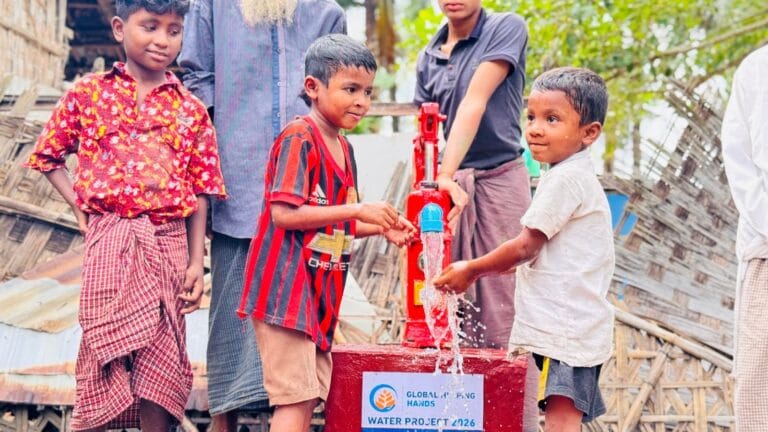 Rohingya Water Pump photo, 3 of 5