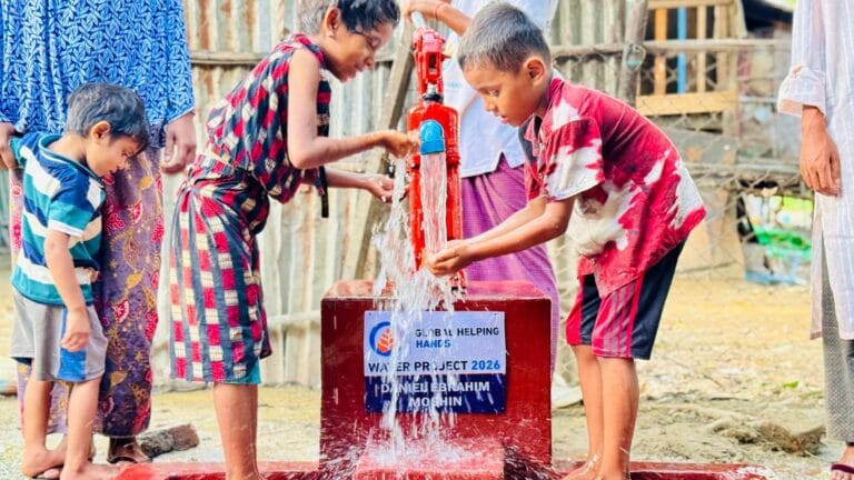 Rohingya Water Pump photo, 5 of 5