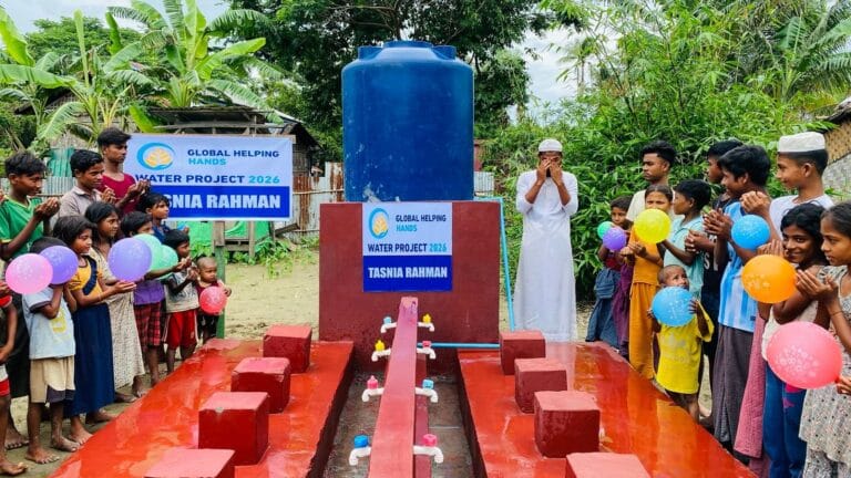 Rohingya Water Well photo, 2 of 5