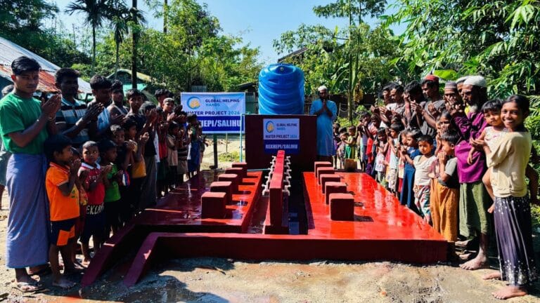Rohingya Water Well photo, 5 of 5