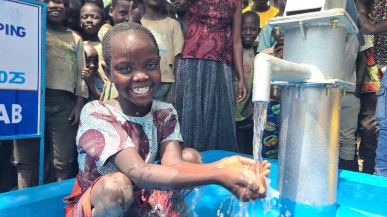 Uganda Water Well photo, 2 of 6