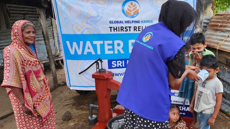 Sri Lanka Water Well photo, 4 of 13