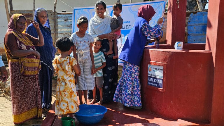 Sri Lanka Water Well photo, 3 of 13