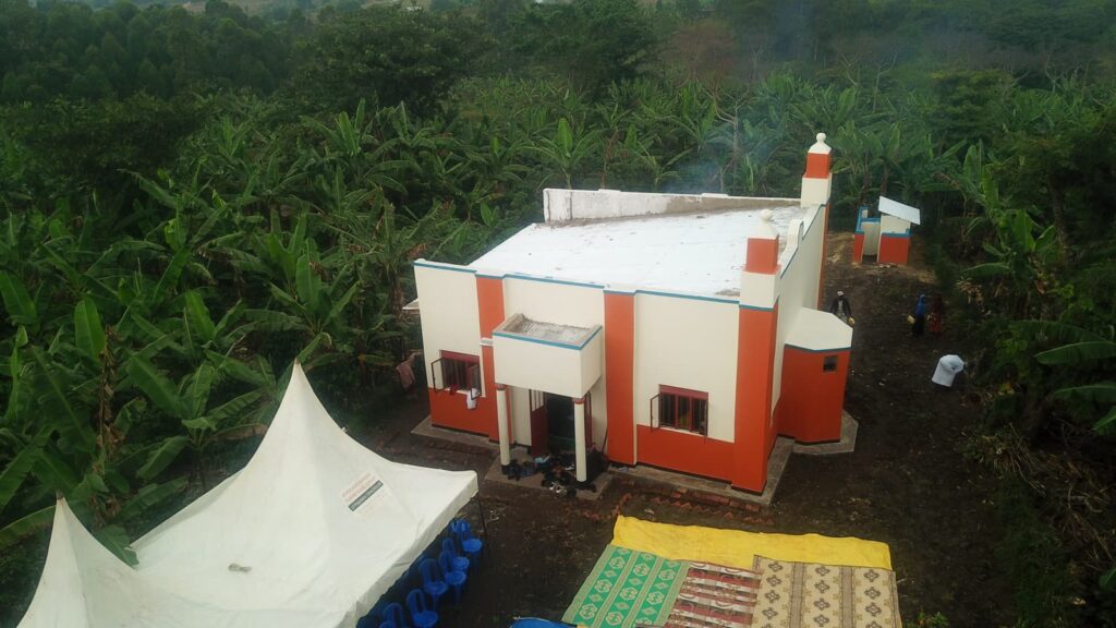 Uganda Rural Masjid - Sadaqah Jariyah photo, 2 of 6