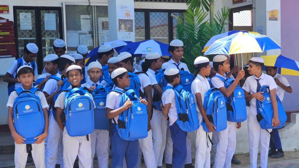 Back to School – Sri Lanka photo, 3 of 6
